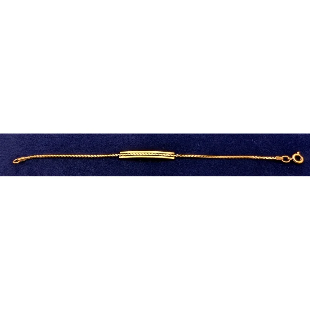 Avon Gold Tone ID Bar Rope Detail Curb Chain Bracelet 6.5 Inch
